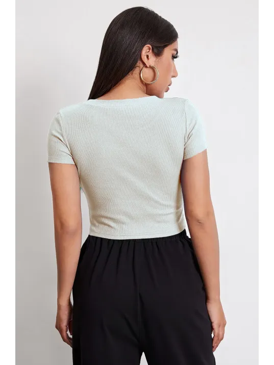 Kadın Beyaz Yuvarlak Yaka Yarım Kol Crop Top Bluz