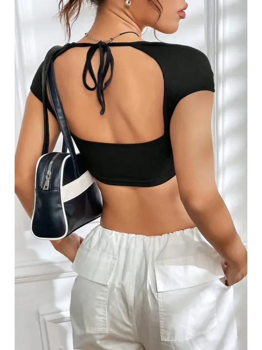 Kadın Siyah Sırt Dekolteli Ve Boyundan Bağlamalı Yarım Kol Crop Top Bluz – Şık, Rahat Ve Kolay Kombinlenebilir
