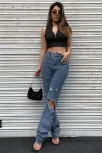 Kadın Siyah Yarım Fermuarlı Sıfır Kol Crop Top Bluz – Şık, Rahat Ve Kolay Kombinlenebilir