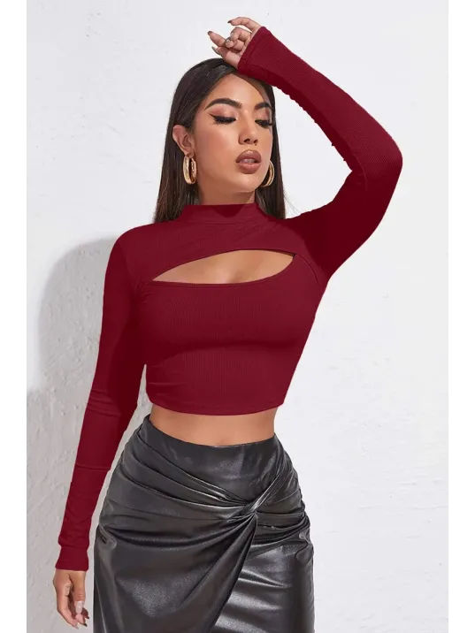 Kadın Bordo Göğüs Dekolteli Uzun Kollu Cut Out Crop Top Bluz – Şık, Rahat Ve Kolay Kombinlenebilir