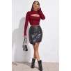 Kadın Bordo Göğüs Dekolteli Uzun Kollu Cut Out Crop Top Bluz – Şık, Rahat ve Kolay Kombinlenebilir