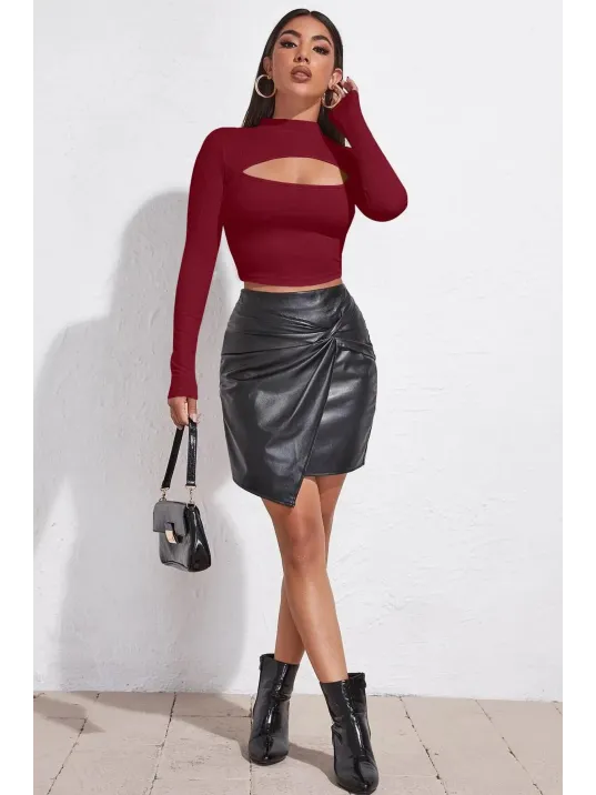 Kadın Bordo Göğüs Dekolteli Uzun Kollu Cut Out Crop Top Bluz – Şık, Rahat Ve Kolay Kombinlenebilir