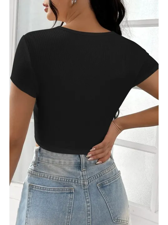 Kadın Siyah Yarım Kol Düz Yaka Crop Top Bluz – Şık, Rahat Ve Kolay Kombinlenebilir