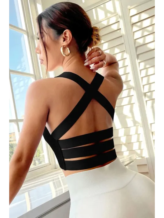 Kadın Siyah Sırtı Çapraz Lastik Detaylı Crop Top Bluz – Şık, Rahat Ve Kolay Kombinlenebilir