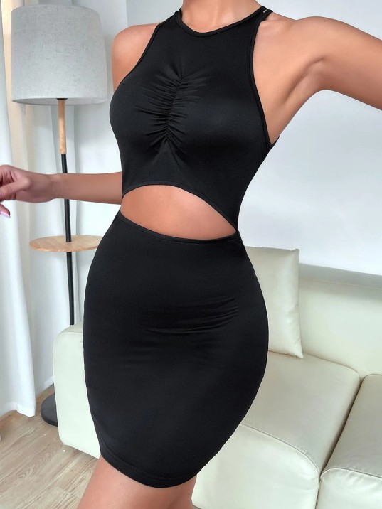 Kadın Siyah Göbek Dekolteli Çapraz Sırt Detaylı Gecelik – Modern Ve Şık Tasarım