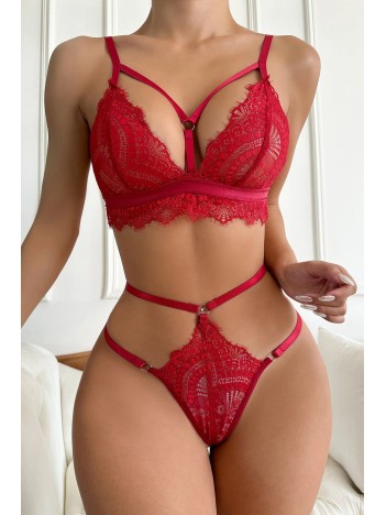 Kadın Kırmızı Cut-Out Büstiyerli Beli Çapraz Lastikli Külotlu Çamaşır Takımı – Modern, Konforlu ve Günlük Kombinlere Uygun