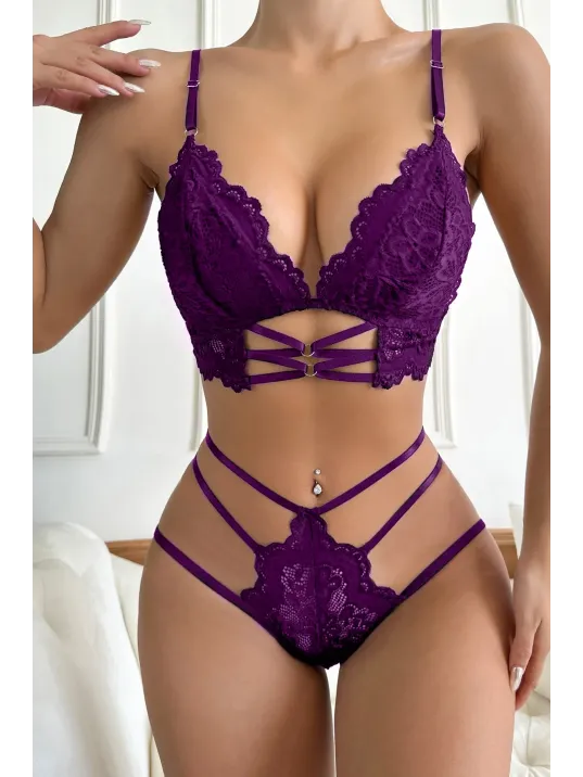 Kadın Mor Dantel Cut-out Detaylı Şık Sütyen Ve Külot Takımı – Modern, Konforlu Ve Günlük Kombinlere Uygun