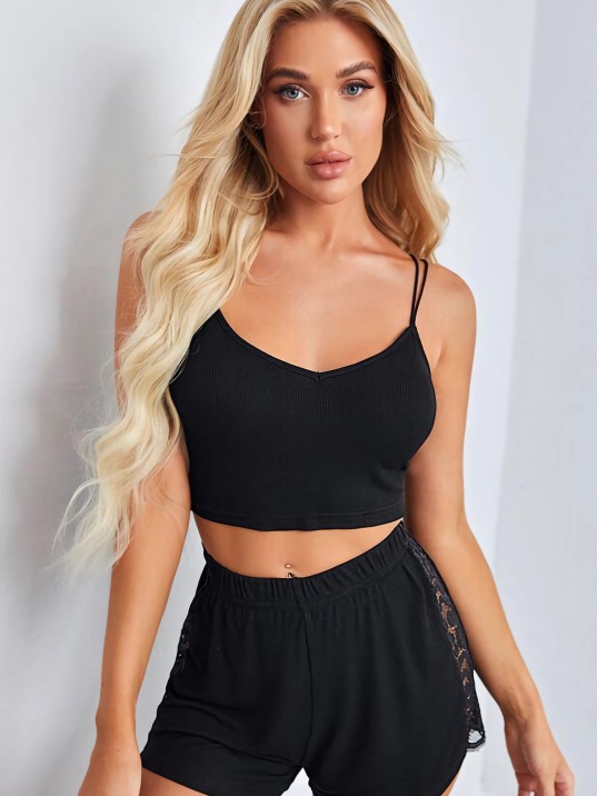 Kadın Siyah Yanları Ve Sırtı Dantel Detaylı Çift Sıra İnce Lastikli Şortlu Gecelik Takım Kadın Siyah Yanları Ve Sırtı Dantel Detaylı Çift Sıra İnce Lastikli Şortlu Gecelik Takım