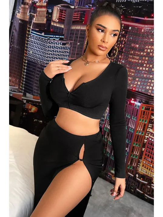 Kadın Siyah Uzun Kol Göğüs Ve Göbek Dekolteli Fermuarlı Crop Top Bluz – Şık, Rahat Ve Kolay Kombinlenebilir