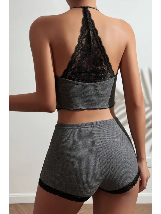 Kadın Gri Kaşkorse Sırt Ve Bacak Kısmı Dantel Detaylı Şortlu Gecelik Takım – Modern, Konforlu Ve Günlük Kombinlere Uygun