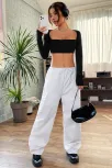 Kadın Siyah Uzun Kol Göğüs Ve Sırt Dekolteli Crop Top Bluz – Şık, Rahat Ve Kolay Kombinlenebilir