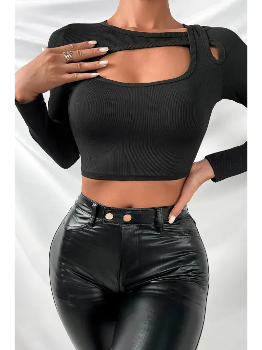 Kadın Siyah Göğüs Dekolteli Çapraz Askılı Uzun Kollu Crop Top Bluz – Şık, Rahat Ve Kolay Kombinlenebilir