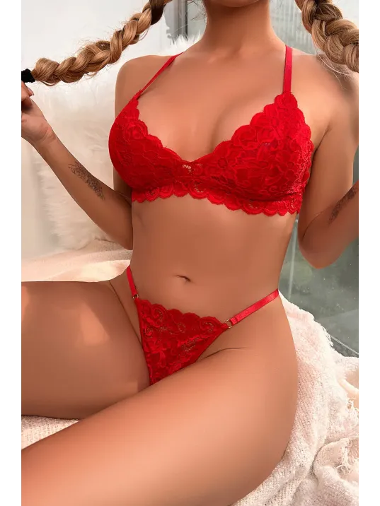 Kadın Kırmızı Sırtı Dantel Ve İp Detaylı Şık Sütyen Külot Takımı – Modern, Konforlu Ve Günlük Kombinlere Uygun Kadın Kırmızı Sırtı Dantel Ve İp Detaylı Şık Sütyen Külot Takımı – Modern, Konforlu Ve Günlük Kombinlere Uygun