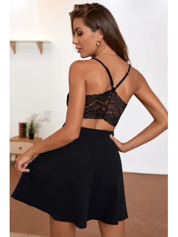 Kadın Siyah İp Askılı, Sırtı Ve Göğsü Dantel Detaylı Şık Gecelik – Modern Ve Şık Tasarım