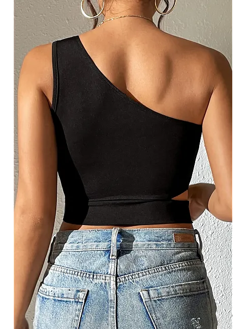 Kadın Siyah Tek Kol Cut Out Göbek Dekolteli Crop Top Bluz – Şık, Rahat Ve Kolay Kombinlenebilir