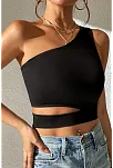 Kadın Siyah Tek Kol Cut Out Göbek Dekolteli Crop Top Bluz – Şık, Rahat Ve Kolay Kombinlenebilir