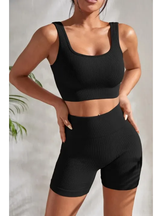 Kadın Siyah Kalın Askılı Yüksek Bel Şortlu Gecelik Takımı – Modern, Konforlu Ve Günlük Kombinlere Uygun