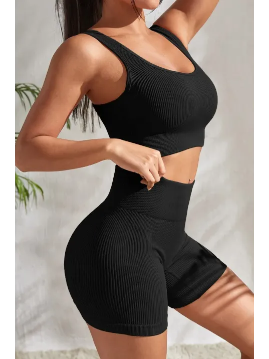 Kadın Siyah Kalın Askılı Yüksek Bel Şortlu Gecelik Takımı – Modern, Konforlu Ve Günlük Kombinlere Uygun