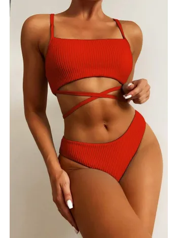 Kadın Kırmızı Çapraz Bağlama Detaylı Yüksek Bel Bikini Takımı – Modern, Konforlu Ve Günlük Kombinlere Uygun