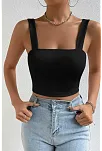 Kadın Siyah Kare Yaka Kalın Askılı Dekolteli Crop Top Bluz – Şık, Rahat Ve Kolay Kombinlenebilir