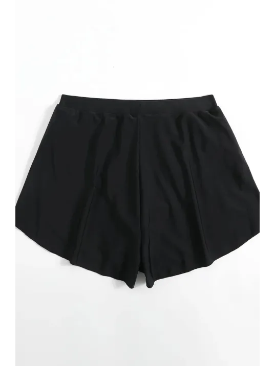 Kadın Siyah Yırtmaçlı Etek Görünümlü Şık Deniz Şortu – Modern Ve Şık Tasarım