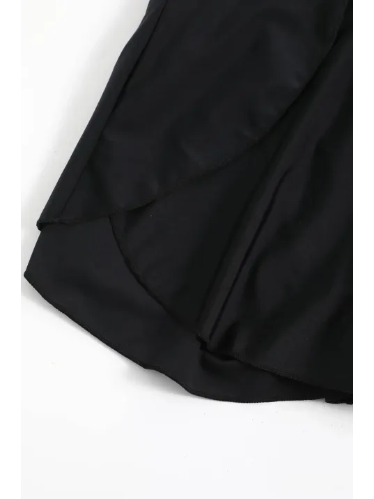 Kadın Siyah Yırtmaçlı Etek Görünümlü Şık Deniz Şortu – Modern Ve Şık Tasarım