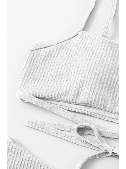 Kadın Beyaz Çapraz Bağlama Detaylı Yüksek Bel Bikini Takımı – Modern, Konforlu Ve Günlük Kombinlere Uygun