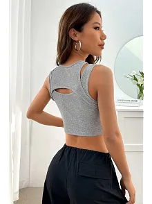 Kadın Gri Kalın Askılı Cut Out Dekolteli Crop Top Bluz – Şık, Rahat Ve Kolay Kombinlenebilir