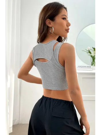 Kadın Gri Kalın Askılı Cut Out Dekolteli Crop Top Bluz – Şık, Rahat Ve Kolay Kombinlenebilir