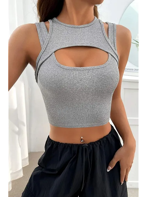 Kadın Gri Kalın Askılı Cut Out Dekolteli Crop Top Bluz – Şık, Rahat Ve Kolay Kombinlenebilir