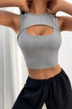 Kadın Gri Kalın Askılı Cut Out Dekolteli Crop Top Bluz – Şık, Rahat Ve Kolay Kombinlenebilir Kadın Gri Kalın Askılı Cut Out Dekolteli Crop Top Bluz – Şık, Rahat Ve Kolay Kombinlenebilir