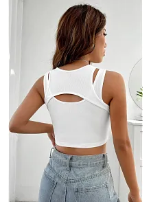 Kadın Beyaz Kalın Askılı Cut Out Dekolteli Crop Top Bluz – Şık, Rahat Ve Kolay Kombinlenebilir