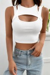 Kadın Beyaz Kalın Askılı Cut Out Dekolteli Crop Top Bluz – Şık, Rahat Ve Kolay Kombinlenebilir