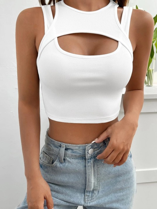 Kadın Beyaz Kalın Askılı Cut Out Dekolteli Crop Top Bluz – Şık, Rahat Ve Kolay Kombinlenebilir