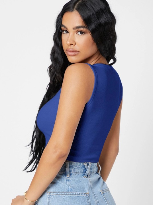 Kadın Lacivert Kare Yaka Crop Top Bluz – Şık, Rahat ve Kolay Kombinlenebilir