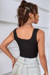 Kadın Siyah Göbek Dekolteli Crop Top Bluz – Şık, Rahat Ve Kolay Kombinlenebilir Kadın Siyah Göbek Dekolteli Crop Top Bluz – Şık, Rahat Ve Kolay Kombinlenebilir