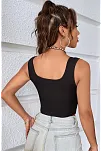 Kadın Siyah Göbek Dekolteli Crop Top Bluz – Şık, Rahat Ve Kolay Kombinlenebilir