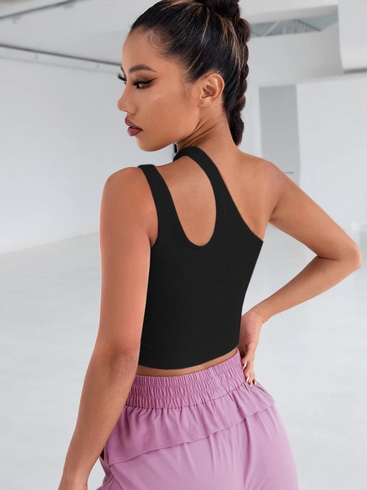 Kadın Siyah Tek Omuz Cut Out Detaylı Crop Top Bluz – Şık, Rahat ve Kolay Kombinlenebilir