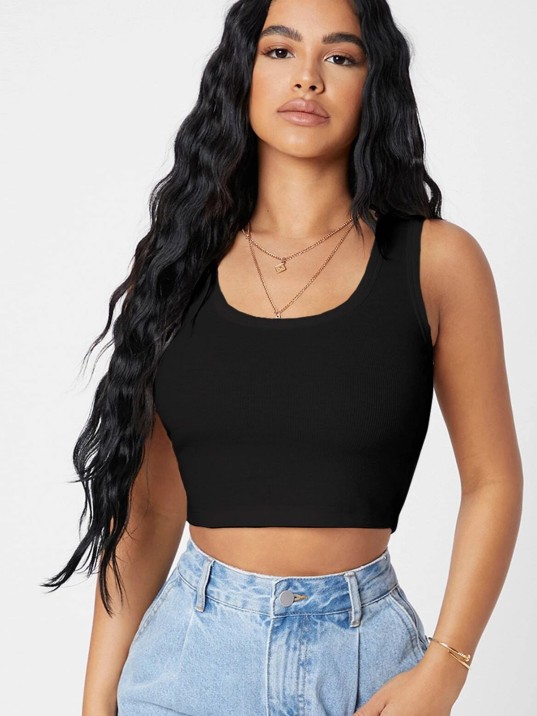 Kadın Siyah Kare Yaka Crop Top Bluz – Şık, Rahat ve Kolay Kombinlenebilir