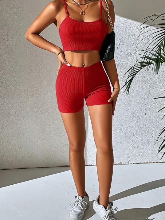 Kadın Kırmızı Şortlu Kaşkorse Gecelik Takım – Modern, Konforlu ve Günlük Kombinlere Uygun Kadın Kırmızı Şortlu Kaşkorse Gecelik Takım – Modern, Konforlu ve Günlük Kombinlere Uygun