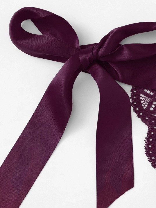 Kadın Mor Kurdelalı Ve Dantelli Sütyen Külot Takımı – Modern, Konforlu Ve Günlük Kombinlere Uygun Kadın Mor Kurdelalı Ve Dantelli Sütyen Külot Takımı – Modern, Konforlu Ve Günlük Kombinlere Uygun