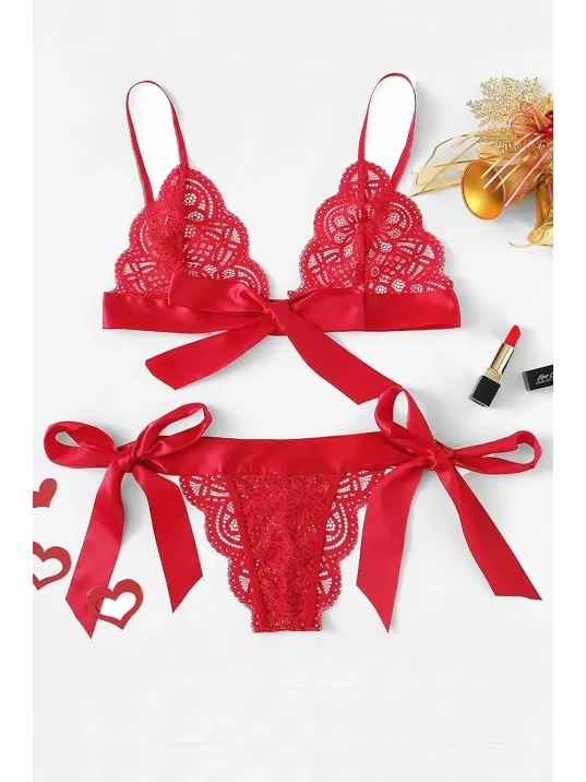 Kadın Kırmızı Kurdelalı Ve Dantelli Sütyen Külot Takımı – Modern, Konforlu Ve Günlük Kombinlere Uygun