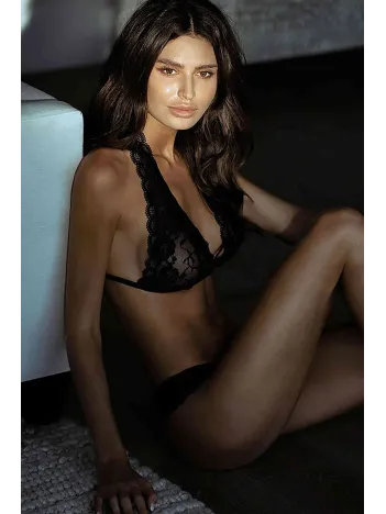 Kadın Siyah Çapraz İpli Dantel Sütyen Külot Takım – Modern, Konforlu Ve Günlük Kombinlere Uygun