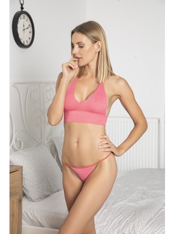 Kadın Pembe Parlak Lazer Kesim Bralet Ve Tanga Takım – Modern, Konforlu Ve Günlük Kombinlere Uygun Kadın Pembe Parlak Lazer Kesim Bralet Ve Tanga Takım – Modern, Konforlu Ve Günlük Kombinlere Uygun
