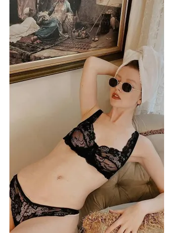 Kadın Siyah Kapsız Şık Sütyen Külot Takımı – Modern, Konforlu Ve Günlük Kombinlere Uygun