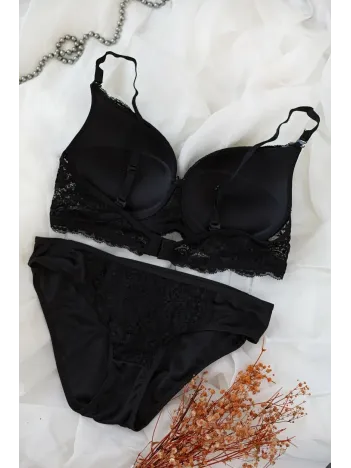 Kadın Siyah Dolgulu Dantel Sütyen Ve Külot Takım – Modern, Konforlu Ve Günlük Kombinlere Uygun