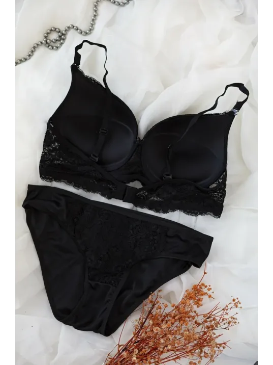 Kadın Siyah Dolgulu Dantel Sütyen Ve Külot Takım – Modern, Konforlu Ve Günlük Kombinlere Uygun