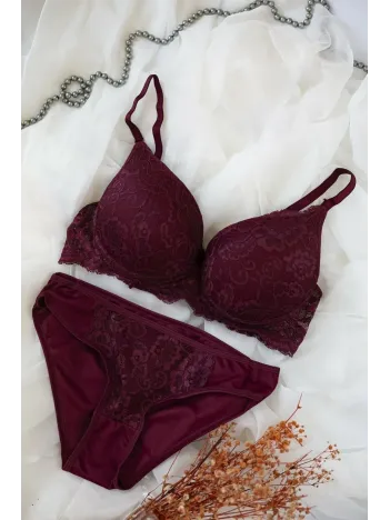 Kadın Bordo Dolgulu Dantel Sütyen Ve Külot Takım – Modern, Konforlu Ve Günlük Kombinlere Uygun