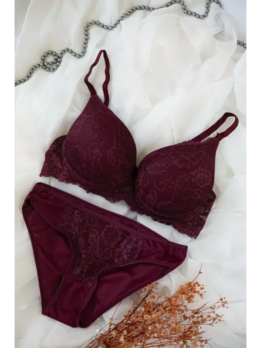 Kadın Bordo Dolgulu Dantel Sütyen Ve Külot Takım – Modern, Konforlu Ve Günlük Kombinlere Uygun