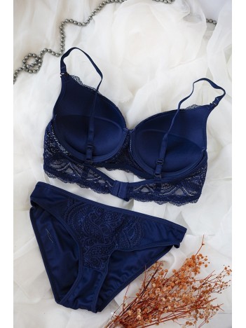 Kadın Lacivert Dolgulu Dantel Sütyen Ve Külot Takım – Modern, Konforlu Ve Günlük Kombinlere Uygun Kadın Lacivert Dolgulu Dantel Sütyen Ve Külot Takım – Modern, Konforlu Ve Günlük Kombinlere Uygun